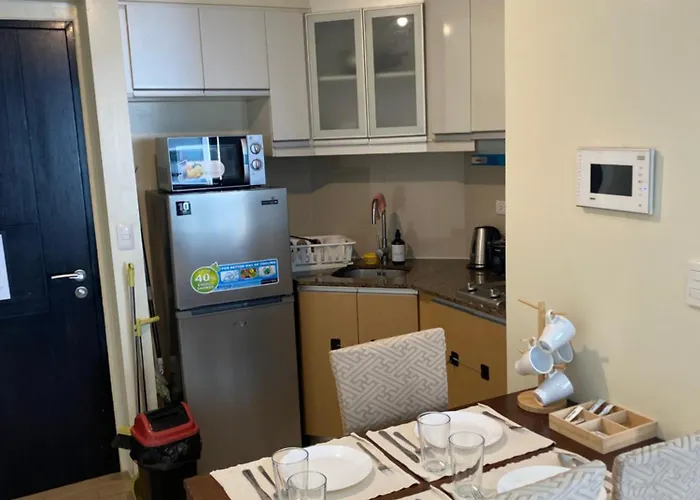 81 Newport Blvd - Cluster 1 Near Naia T3 * Manila