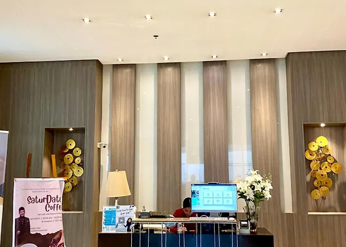 81 Newport Blvd - Cluster 1 Near Naia T3 *