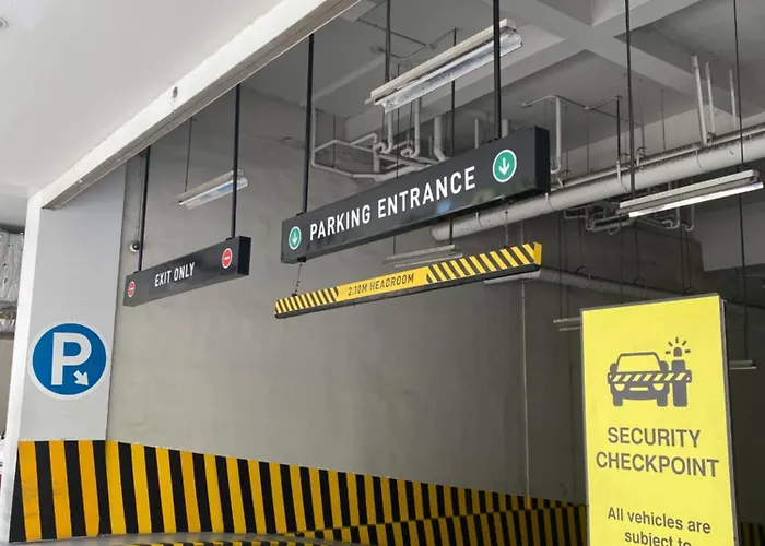 81 Newport Blvd - Cluster 1 Near Naia T3 *